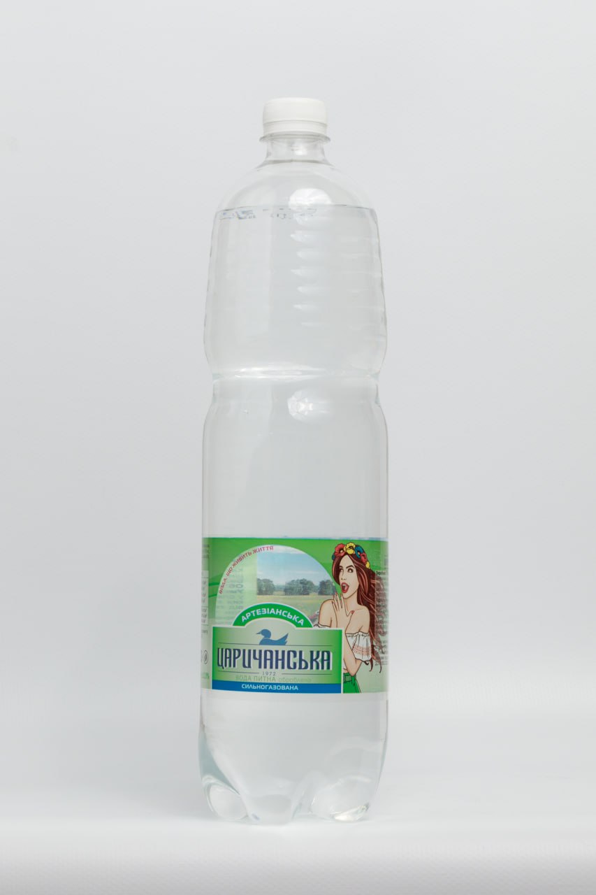 Вода питна артезіанська ЦАРИЧАНСЬКА сильногазована 1,5 л.